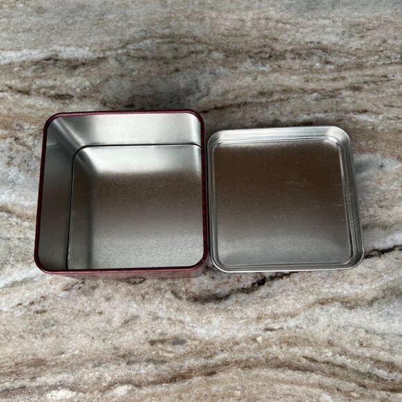 Fossil 2007 Holiday-Themed Red Metal Tin Box With Cardinal & Tree Design - Picture 4 of 5